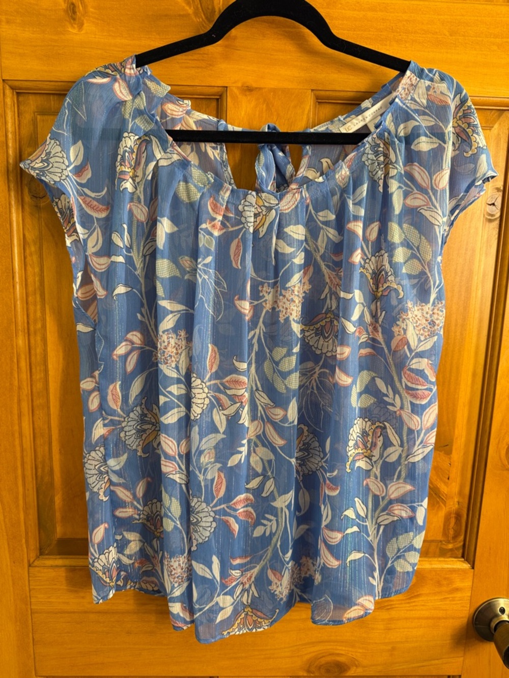 LC Lauren Conrad Blue Floral Cap-Sleeve Blouse
